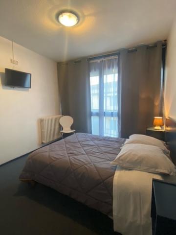Hotel Le Calypso - Reouverture Dax Exterior foto